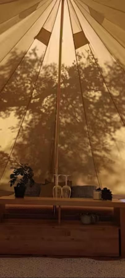 Evasion En Pleine Nature, Tipi Insolite Et Jacuzzi Au Pont Du Gard ! فير بونت دي غارد المظهر الخارجي الصورة